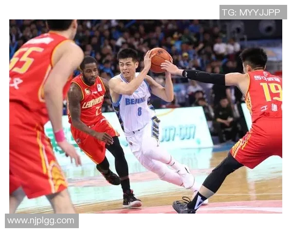 深圳篮球队的耐力训练与比赛表现深度剖析